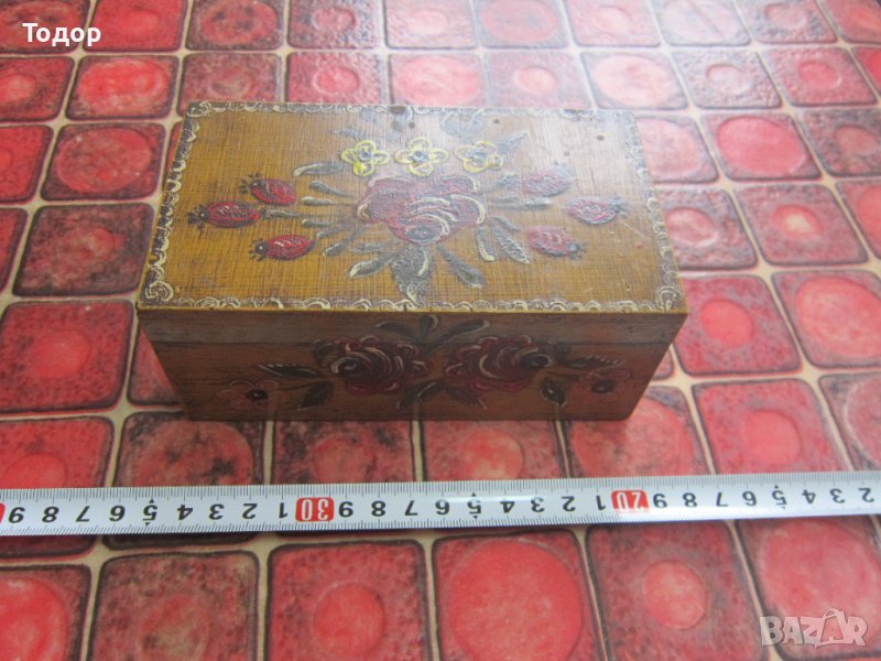 Старинна дървена кутия за бижута , снимка 1