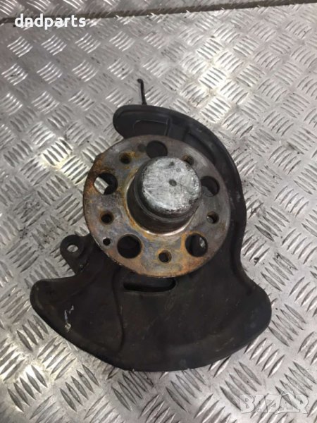 Предна дясна главина Mercedes C270 cdi W203 2003г., снимка 1