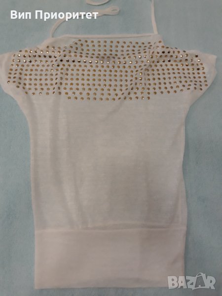 Бяла фино плетена блуза със златни орнаменти и ефектно връзване зад врата , дава ефекта на "гръцкото, снимка 1