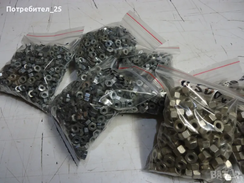 гайки 4 и 5мм - на килограм, снимка 1