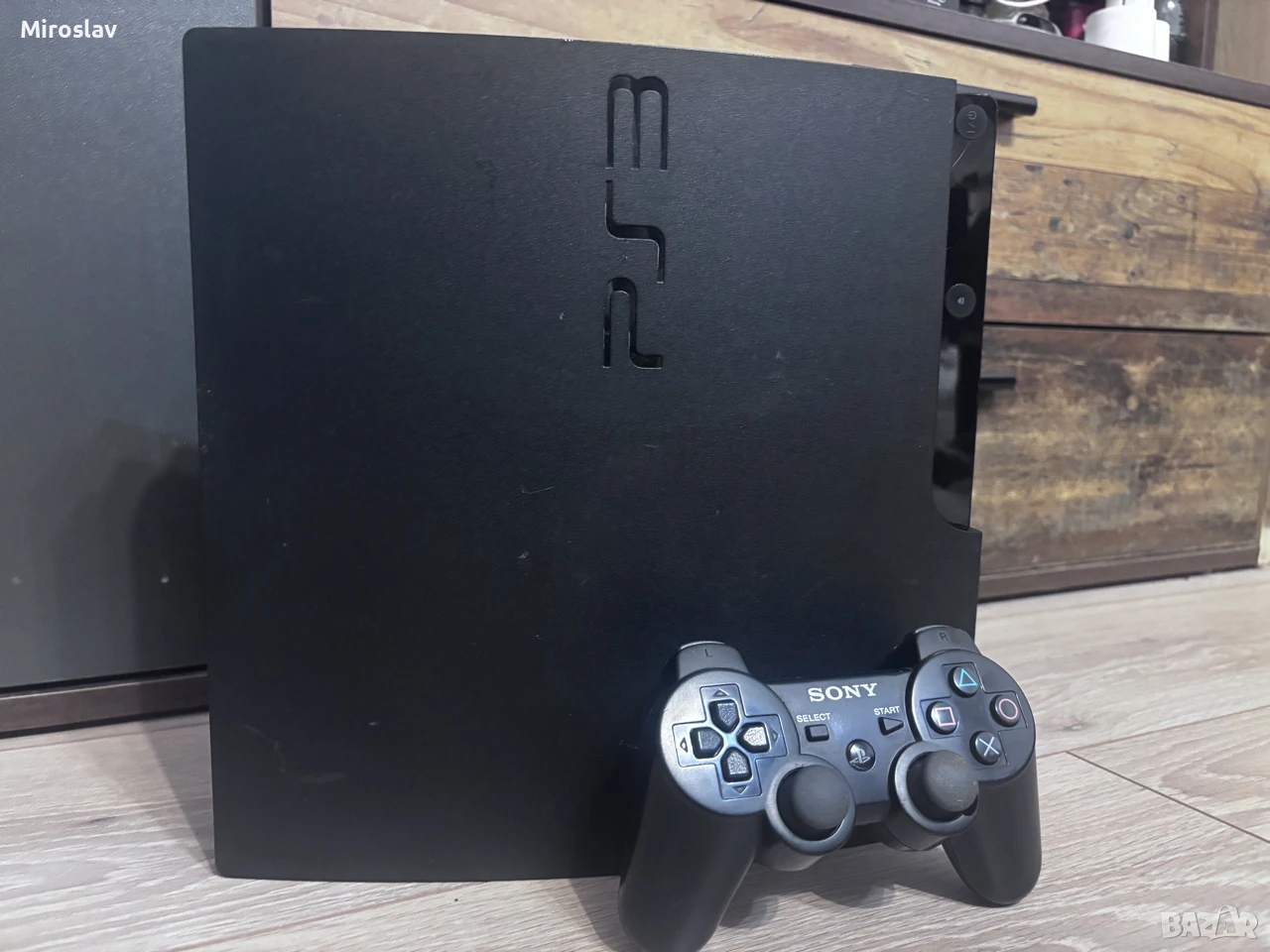 Хакнат PS3 Slim с 20 добавени игри, снимка 1