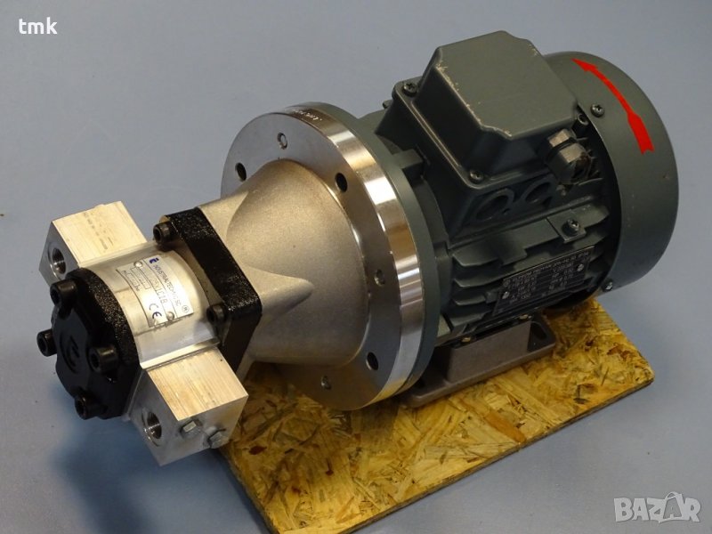 хидравличен агрегат (хидравлична помпа 250Bar, ел.двигател 0.37kW), снимка 1