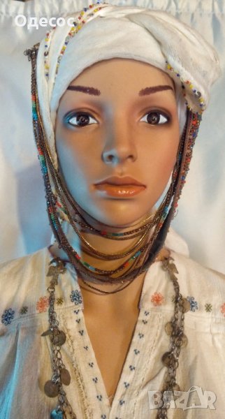 Стар женски подбрадник за носия, снимка 1