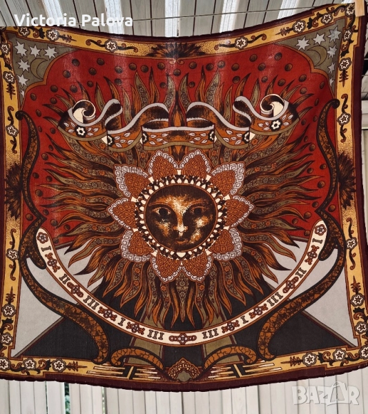 Шал с мистичен принт - слънце и символика на времето, снимка 1
