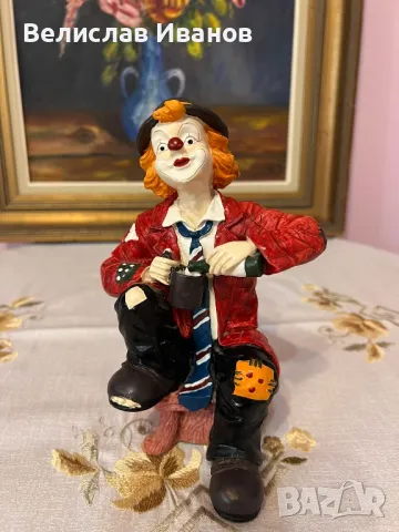 Винтидж фигура на клоун в отлично състояние.