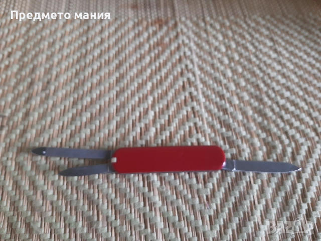 Швейцарско ножче викторинокс Victorinox, снимка 5 - Ножове - 52247664