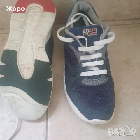 Продавам нови маратонки и сандали номер 42., снимка 9 - Маратонки - 41747622