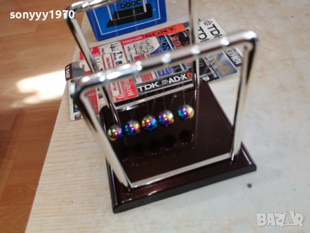 Люлката на Нютон-ХАМЕЛЕОН ТОПЧЕТА ОТ МЕТАЛ 1501261740, снимка 12 - Колекции - 53112369