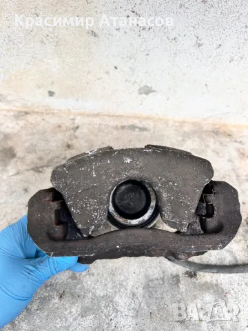 Спирачен апарат преден десен за Мерцедес Ц-класа W204. 2007-2014г, снимка 2 - Части - 49847237