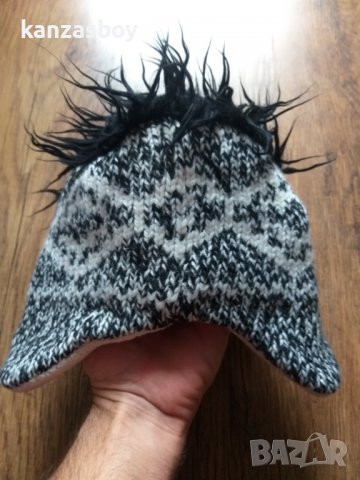 eisbär hats - страхотна зимна шапка КАТО НОВА, снимка 4 - Шапки - 38926945