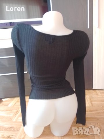 Черна блуза интересен модел, снимка 4 - Блузи с дълъг ръкав и пуловери - 42909698
