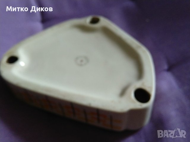 Порцеланов пепелник 165х130х30мм маркиран К маде ин България Кънчо Йорданов Видин, снимка 6 - Антикварни и старинни предмети - 42301284