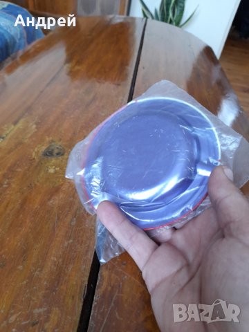 Стар пепелник Marlboro, снимка 3 - Антикварни и старинни предмети - 33853647