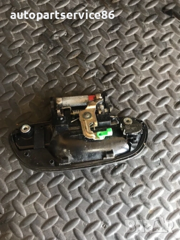 Външна дръжка за задна лява врата черна за Subaru Legacy 2.5 (2004–2008), снимка 2 - Части - 54228825