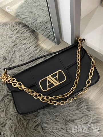 Дамска чанта, снимка 2 - Чанти - 53934180