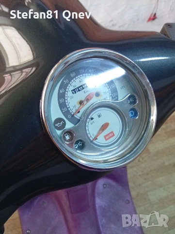 Хубав скутер Априлия 50 , снимка 3 - Мотоциклети и мототехника - 53908250