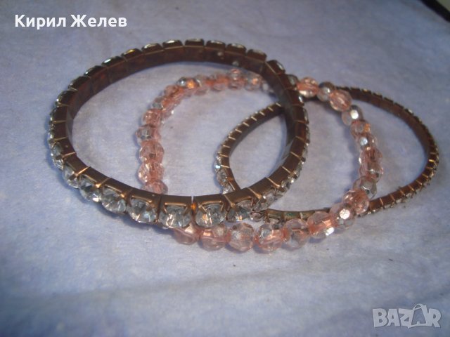 ТРИ РАЗТЕГЛИВИ КРИСТАЛНИ МОДНИ АРТ ГРИВНИЧКИ 88011