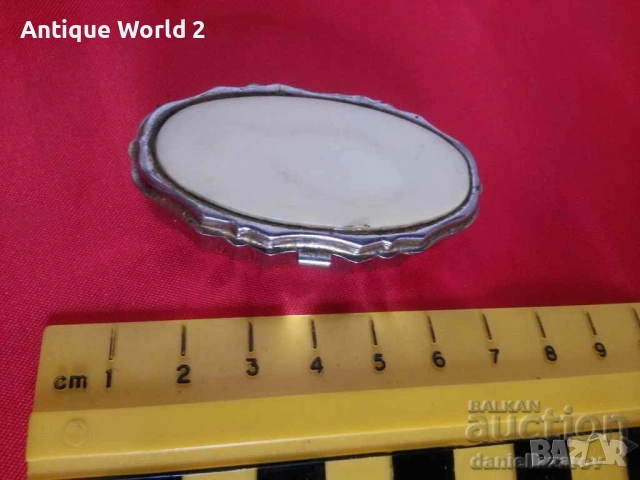 Стара Метална Кутийка за Хапчета , Емфие, снимка 4 - Антикварни и старинни предмети - 54308011