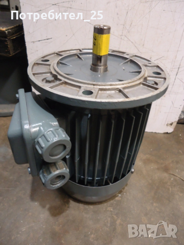 Трифазен фланцов ел.мотор, снимка 5 - Електродвигатели - 53895453