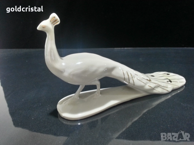 Стар български порцелан фигура паун 