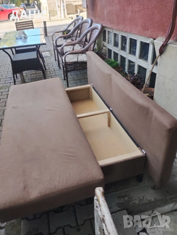 Разтегателен диван-легло, канапе с ракла.190/80/80.В разпънатo състояние ширината е 160 см, снимка 8 - Дивани и мека мебел - 52220700