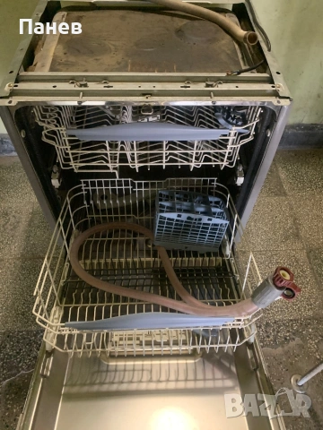 Съдомиялна машина ARISTON, снимка 5 - Съдомиялни - 53272520
