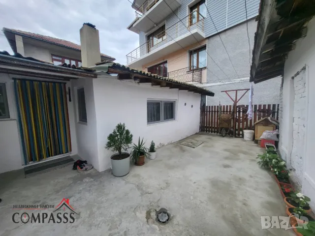 гр. Добрич, кв. Христо Ботев, къща с двор – 42000евро!, снимка 9 - Къщи - 47584152