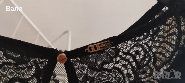 Дамски топ Guess размер S, снимка 4 - Корсети, бюстиета, топове - 50631188