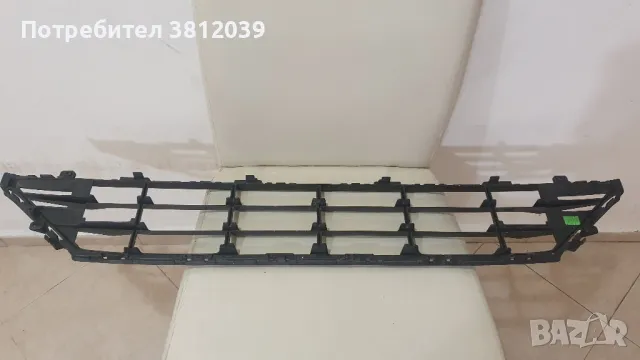 Оригинална решетка за предна броня Volvo XC60  / Волво ХЦ60 (след 2017г), снимка 6 - Части - 47303719