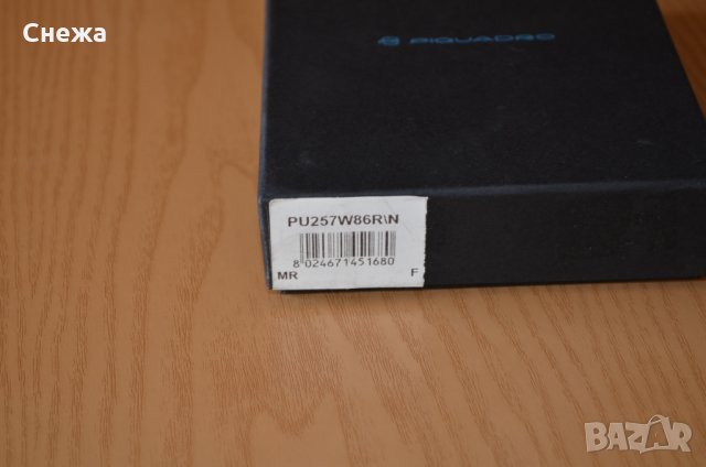 Piquadro David PU257W86R/N с RFID защита черен хоризонтален портфейл, снимка 6 - Портфейли, портмонета - 32076177