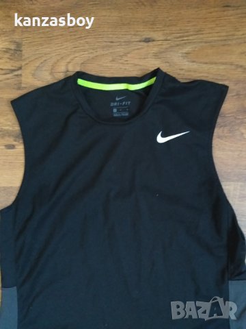 Nike Singlet - страхотен мъжки потник КАТО НОВ, снимка 4 - Тениски - 37677234