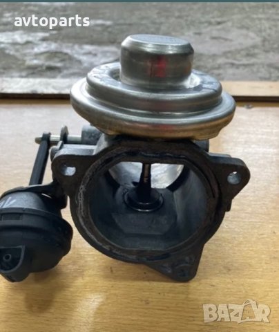 Vw transporter T5 1.9tdi 105ks EGR клапан, снимка 3 - Части - 40598827