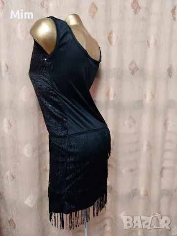 S/M Черна,къса  рокля с пайети и ресни, снимка 4 - Рокли - 47542092