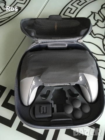 PlayStation 5 DualSense Edge 30th Anniversary Edition , снимка 2 - PlayStation конзоли - 52661383