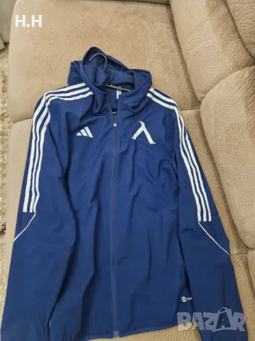 Ветровка Левски 