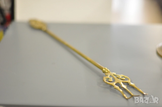 Стар меснгов тризъбец за камина, украса - Mrs Bardell, снимка 3 - Декорация за дома - 52857156