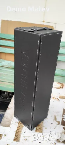 Продавам кожена кутия от водка Белуга, снимка 4 - Други стоки за дома - 49624931