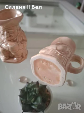 Малки чашки, снимка 4 - Антикварни и старинни предмети - 50804025