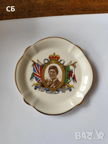 Британски кралски сувенирни чинийки в чест на Елизабет II и принц Чарлз, снимка 8 - Антикварни и старинни предмети - 52989828