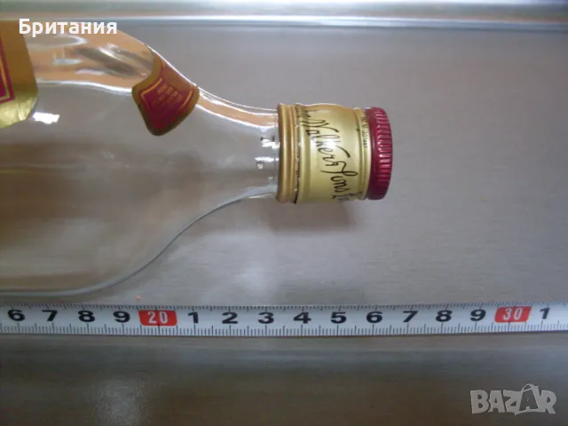 Колекционерски шишета., снимка 13 - Колекции - 49085603