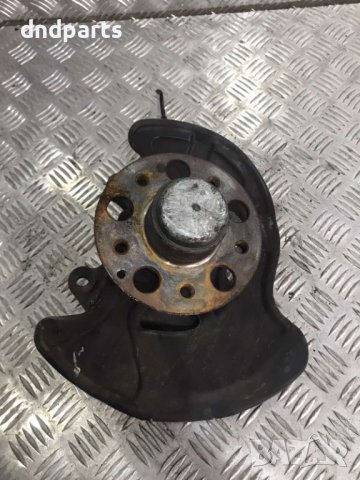 Предна дясна главина Mercedes C270 cdi W203 2003г.