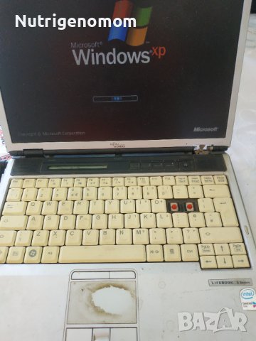 Лаптоп fujitsu siemens с windows XP 