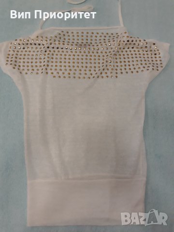 Бяла фино плетена блуза със златни орнаменти и ефектно връзване зад врата , дава ефекта на "гръцкото, снимка 1 - Туники - 37258336