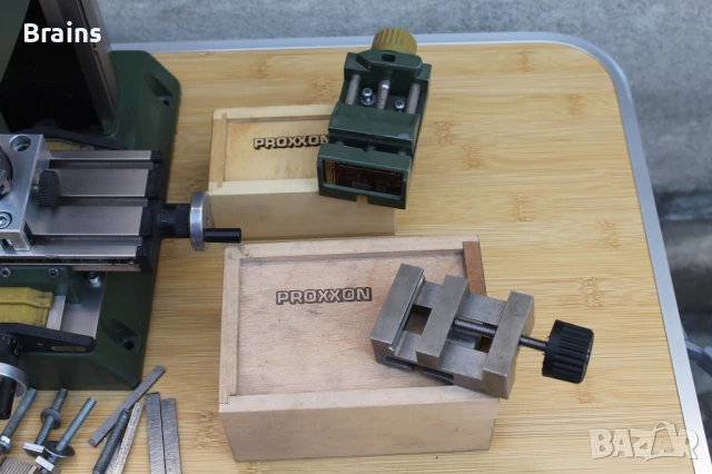 Малка Немска Часовникарска Фреза PROXXON MF70, снимка 2 - Други машини и части - 50656192