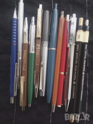 Продавам стари  химикалки и моливи, снимка 1 - Ученически пособия, канцеларски материали - 29329316