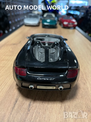 BBUARGO колекционерски модел PORSCHE CARRERA GT 2002 г. 1:18 мащаб, снимка 5 - Колекции - 52879350