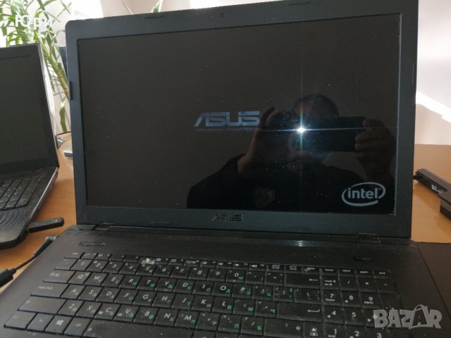 Продавам лаптоп ASUS X75VB 17инча на части, снимка 1 - Части за лаптопи - 27496078