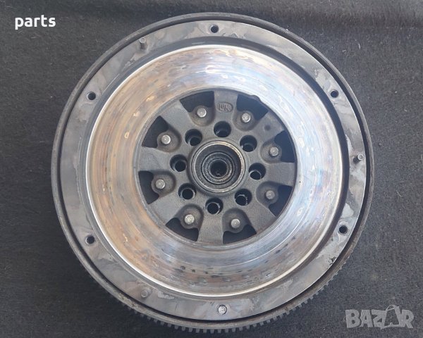 Маховик 2.2CDI Мерцедес Спринтер 211CDI W901 W902 W903 W904 N, снимка 4 - Части - 39737205