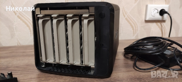 NAS устройство ZyXEL NAS542, за 4 диска, до 24TB, Мрежов сторидж с отдалечен достъп, снимка 4 - Друга електроника - 52249436