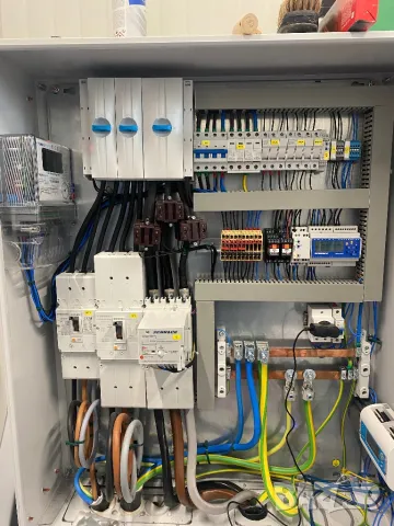 Монтаж, настройки и мониторинг на фотоволтаични системи, снимка 14 - Други услуги - 50114728